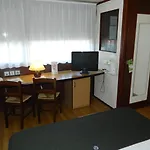 Hotel Campanile Epernay - 51530