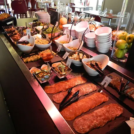 فندق Campanile Epernay - 51530