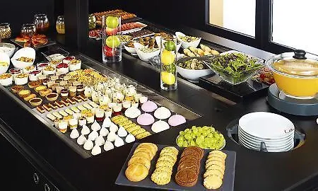 Campanile Epernay - 51530 Hotel 3*