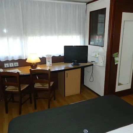 فندق Campanile Epernay - 51530
