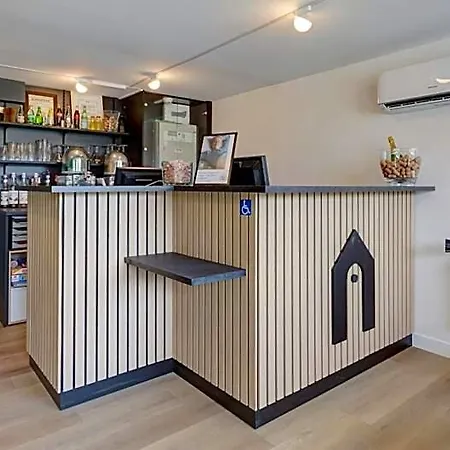 Ξενοδοχείο Campanile Epernay - 51530 3*
