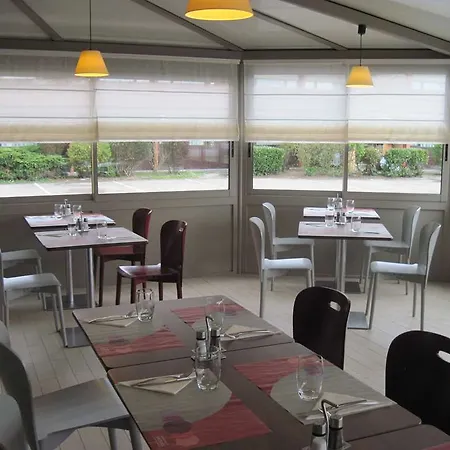 Hotel Campanile Epernay - 51530 Dizy