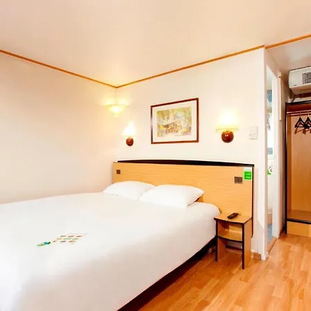 فندق Campanile Epernay - 51530 Dizy