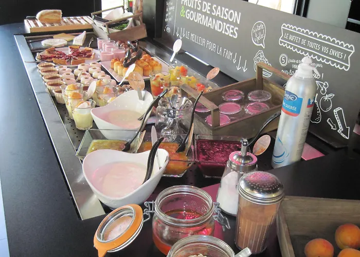 Campanile Epernay - 51530 3* 디지