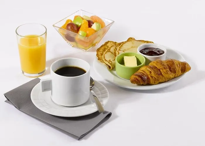 Campanile Epernay - 51530 3* 디지