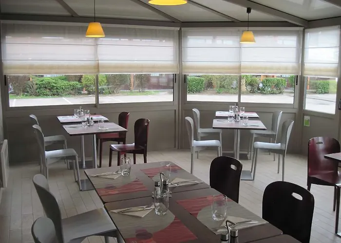 호텔 Campanile Epernay - 51530 디지