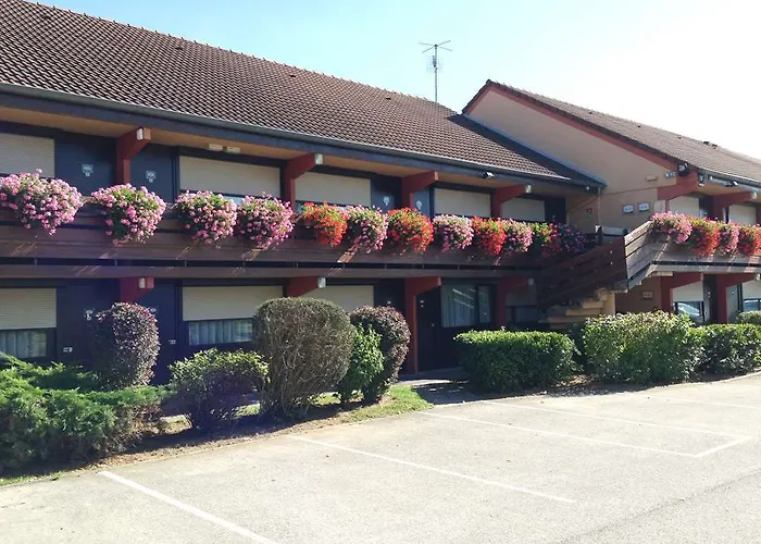 Otel Campanile Epernay - 51530